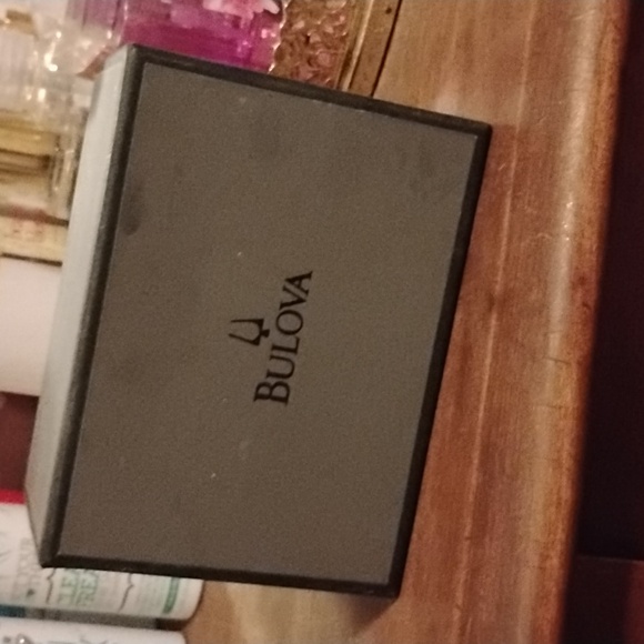 Bulova Gold Women's Watch - Picture 9 of 9